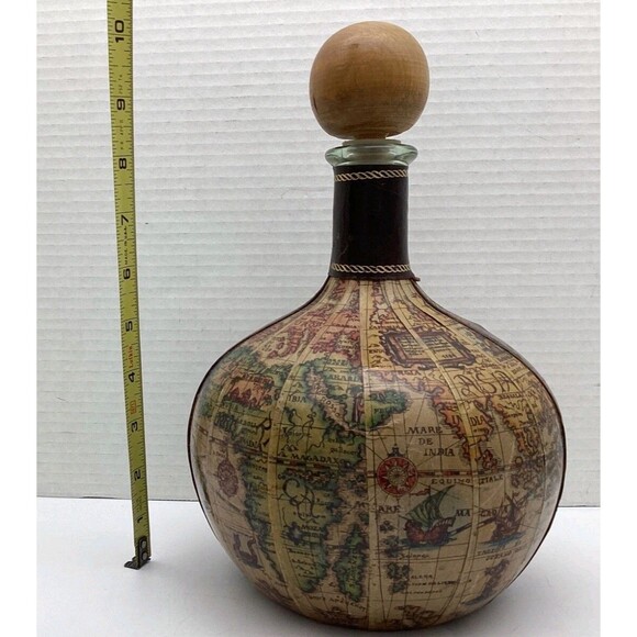 Vintage Fausto Corduri Leather Wrapped Old World Map Decanter - Picture 8 of 10